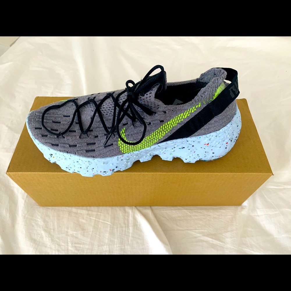 Men's Athletic Knit Running Shoe - Gray with Lime Accent